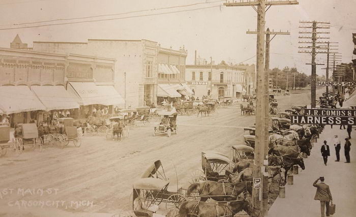 Carson City - Old Carson City Mi Postcard (newer photo)